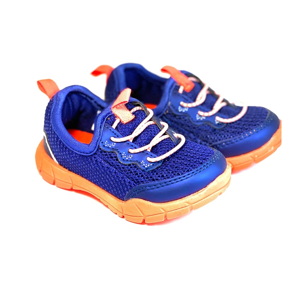 Carter’s infant Boys Tennis Shoes Size 5